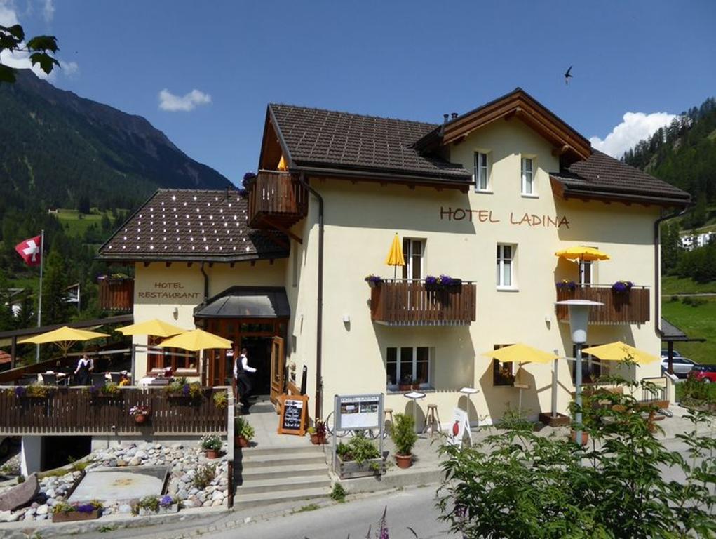 Hotel Ladina Берґюн Екстер'єр фото