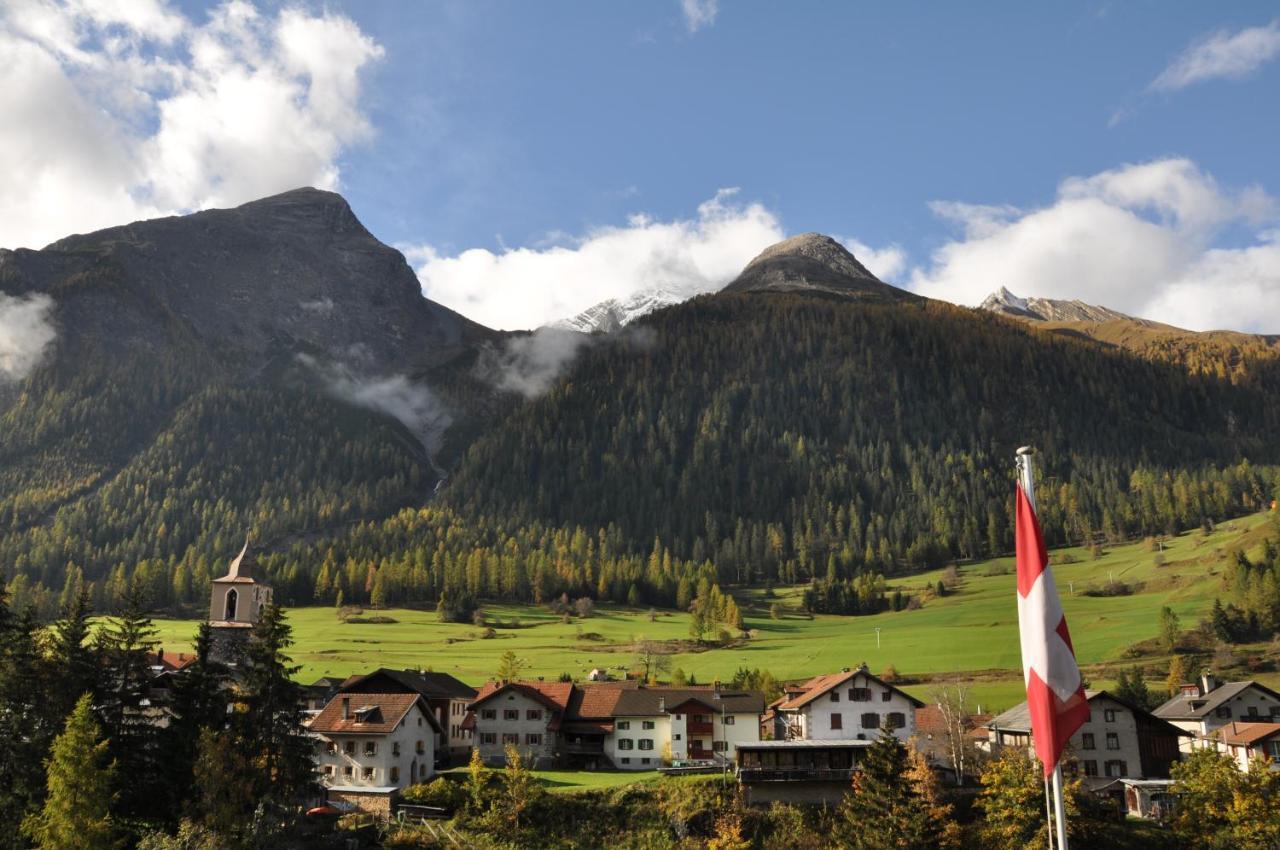 Hotel Ladina Берґюн Екстер'єр фото
